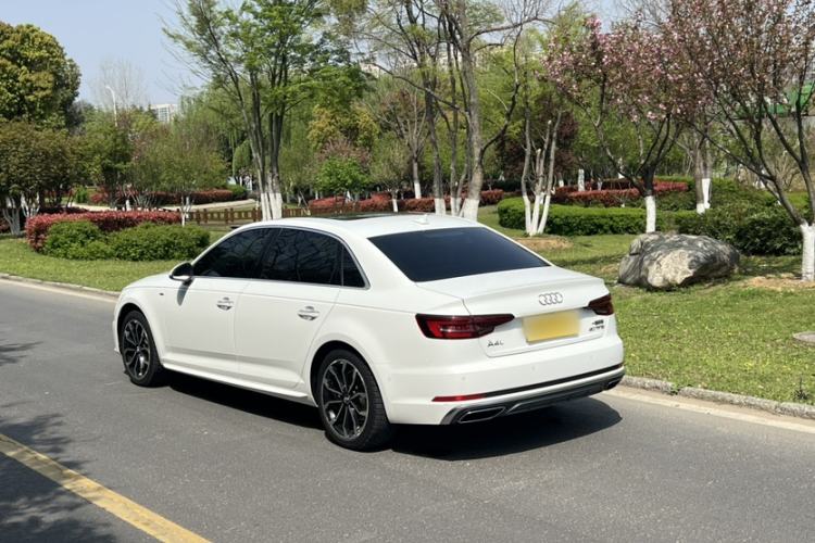 Used Audi A4L 2019 40 TFSI Fashion Edition China VI Emission Standard Exterior 1