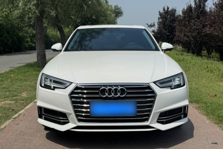 Used Audi A4L 2019 40 TFSI Ambition China VI Exterior 1
