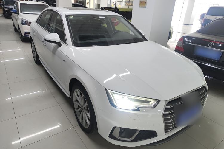 Used Audi A4L 2019 40 TFSI Fashion Edition China VI Emission Standard Exterior 1