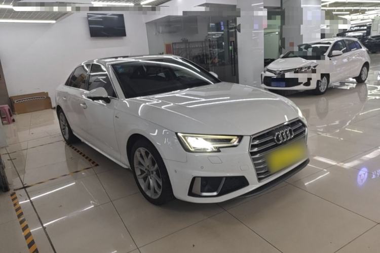 Used Audi A4L 2019 40 TFSI Fashion Edition China VI Emission Standard Exterior 1