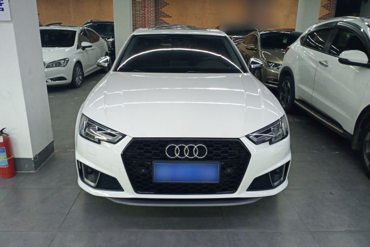 Used Audi A4L 2019 40 TFSI Fashion Edition China VI Emission Standard Exterior 1