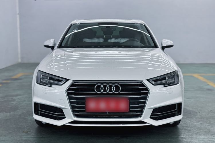 Used Audi A4L 2019 40 TFSI Ambition China VI Exterior 1