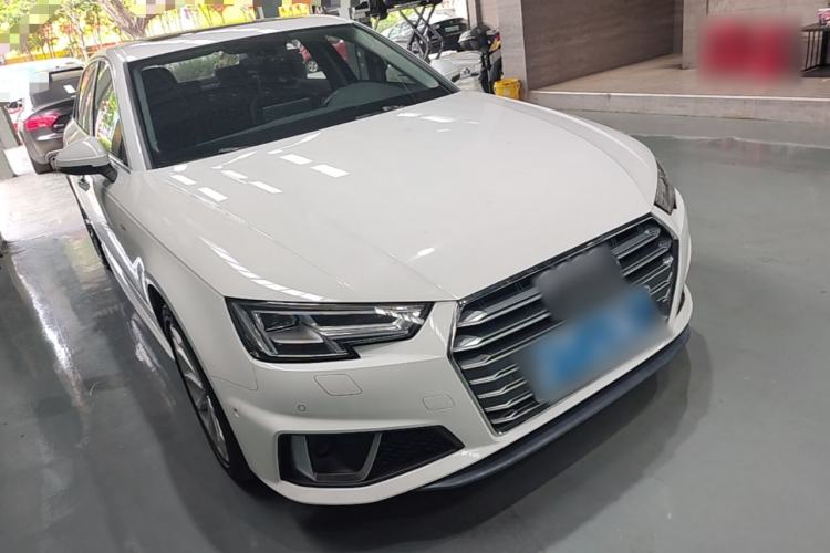Used Audi A4L 2019 40 TFSI Fashion Edition China VI Emission Standard Exterior 1
