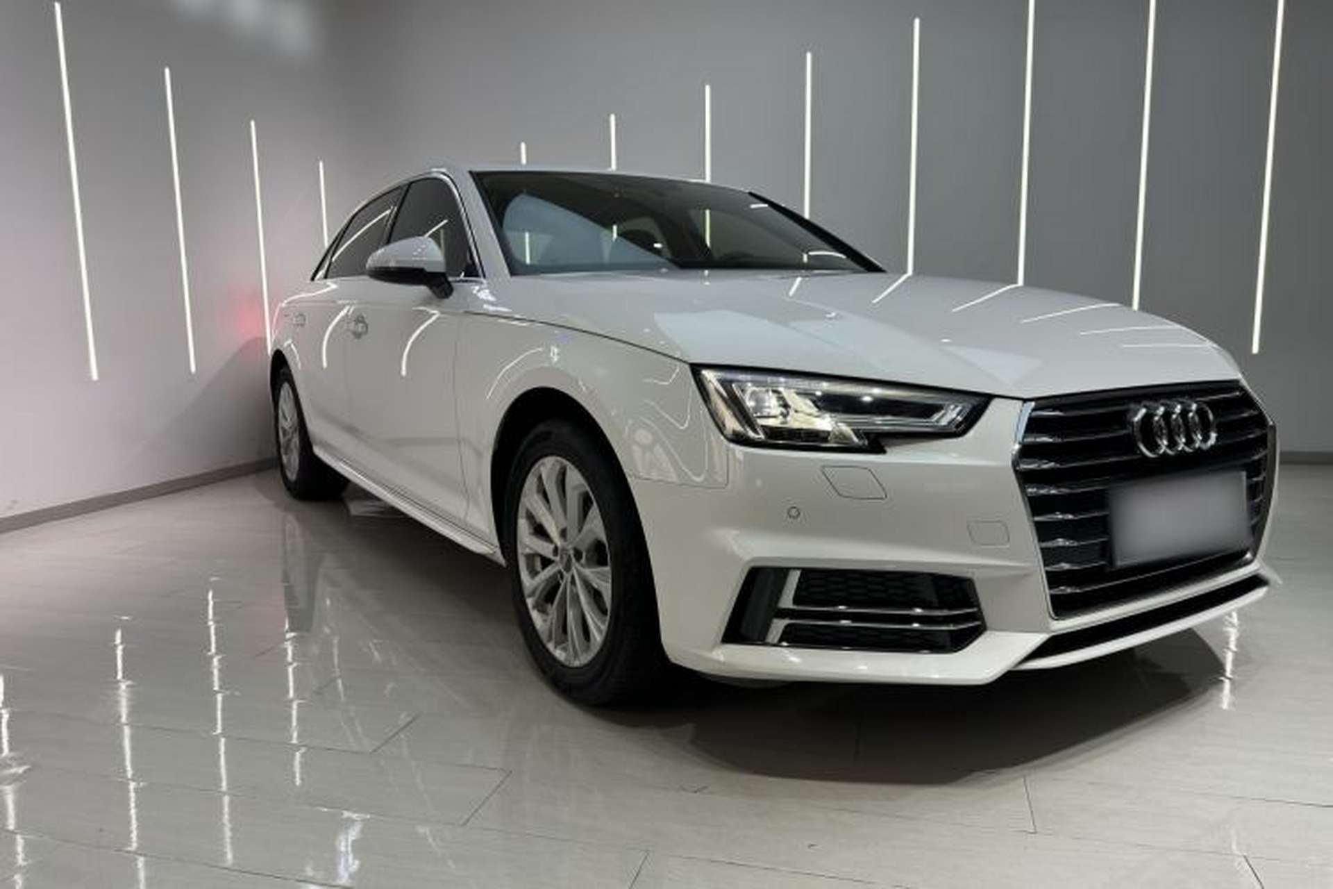 Used Audi A4L 2019 40 TFSI Ambition China VI Exterior 2
