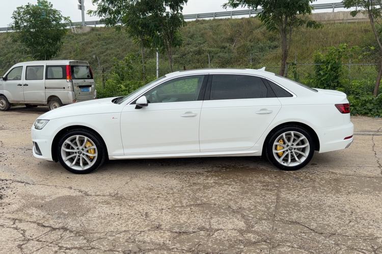 Used Audi A4L 2019 40 TFSI Fashion Edition China VI Emission Standard Exterior 2
