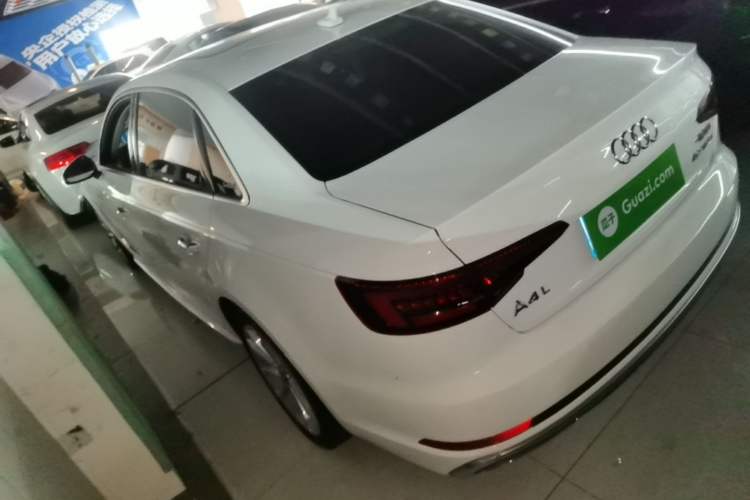 Used Audi A4L 2019 40 TFSI Fashion Edition China VI Emission Standard Exterior 2