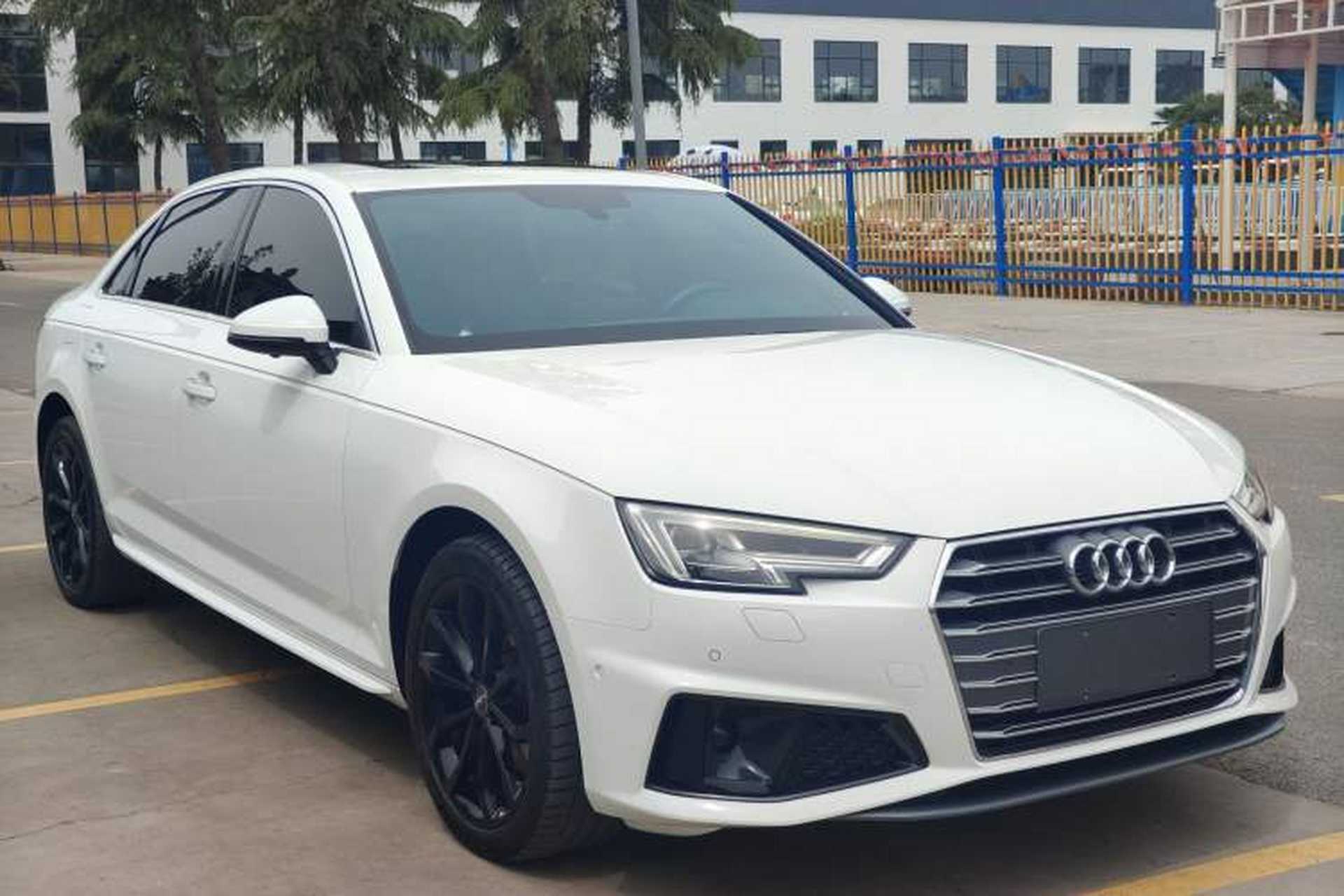 Used Audi A4L 2019 40 TFSI Fashion Edition China VI Emission Standard Exterior 2