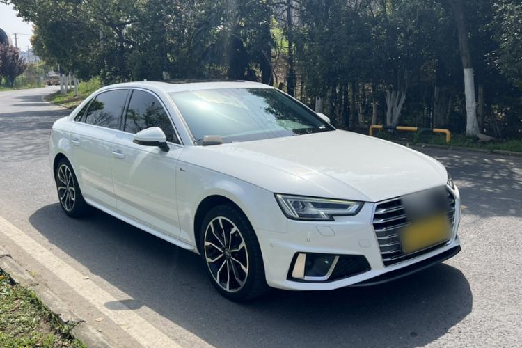 Used Audi A4L 2019 40 TFSI Fashion Edition China VI Emission Standard Exterior 2