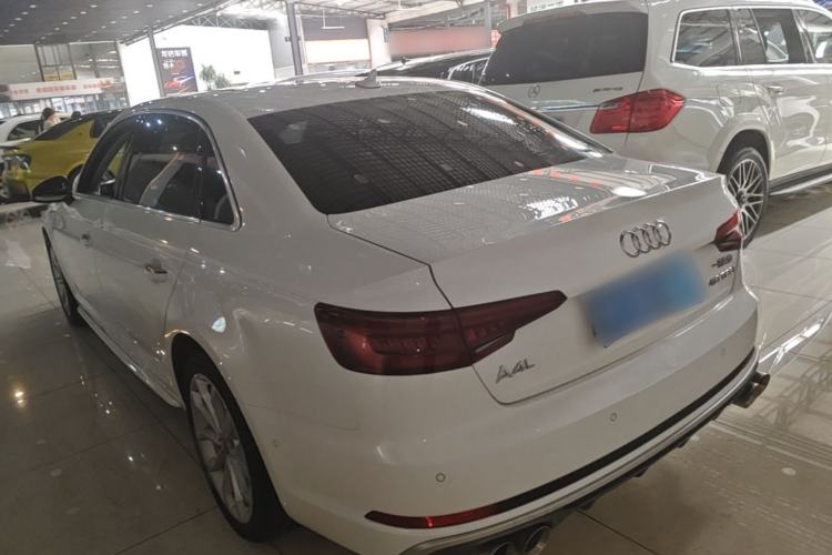 Used Audi A4L 2019 40 TFSI Fashion Edition China VI Emission Standard Exterior 2