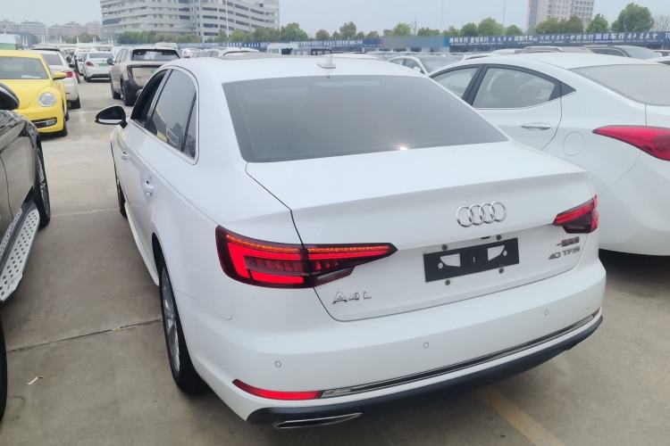 Used Audi A4L 2019 40 TFSI Ambition China VI Exterior 2
