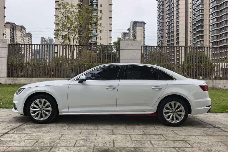 Used Audi A4L 2019 40 TFSI Ambition China VI Exterior 2