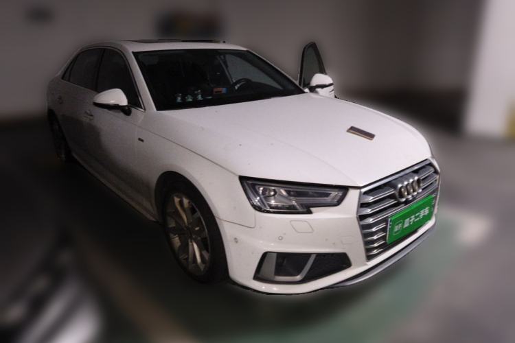 Used Audi A4L 2019 40 TFSI Fashion Edition China VI Emission Standard Exterior 2