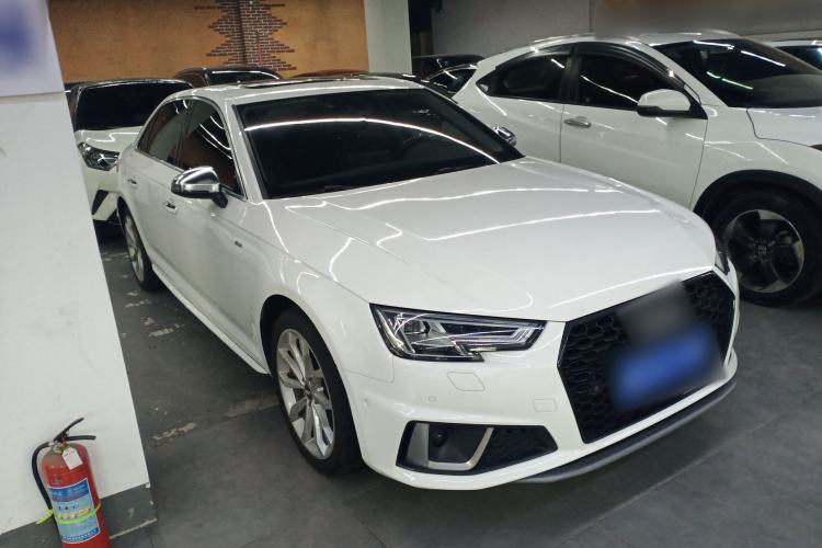Used Audi A4L 2019 40 TFSI Fashion Edition China VI Emission Standard Exterior 2