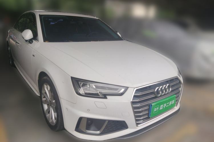 Used Audi A4L 2019 40 TFSI Fashion Edition China VI Emission Standard Exterior 2