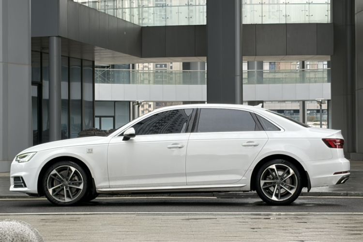 Used Audi A4L 2019 40 TFSI Ambition China VI Exterior 2