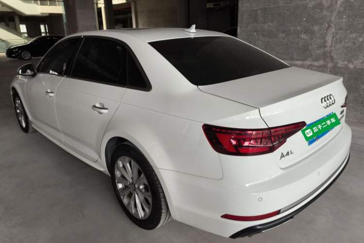 Used Audi A4L 2019 40 TFSI Ambition China VI Exterior 2