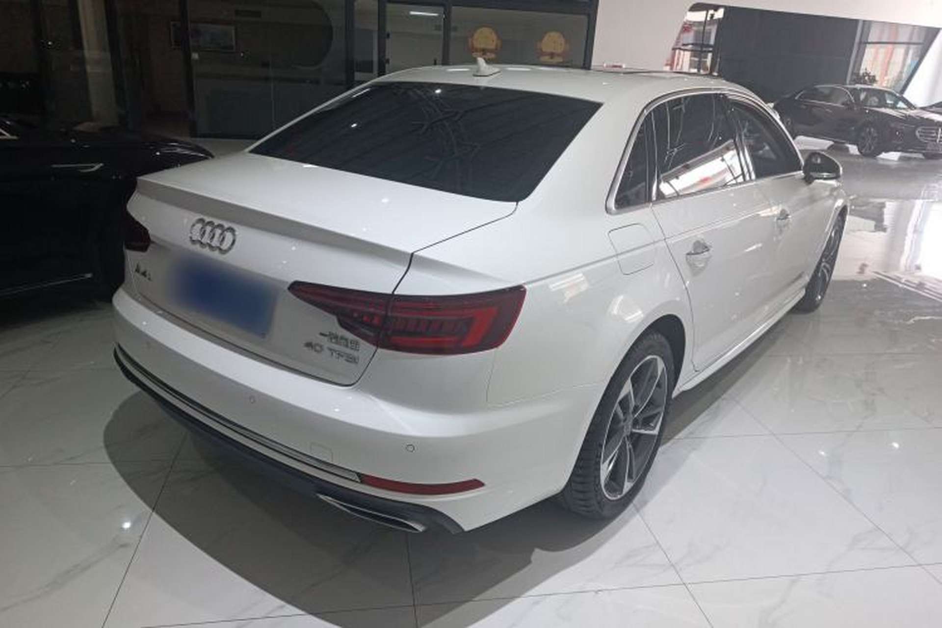 Used Audi A4L 2019 40 TFSI Ambition China VI Exterior 2