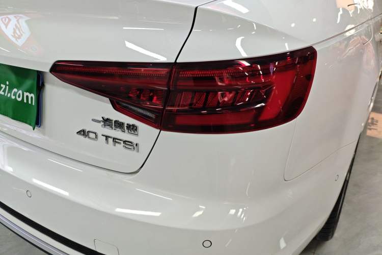 Used Audi A4L 2019 40 TFSI Fashion Edition China VI Emission Standard Exterior 3