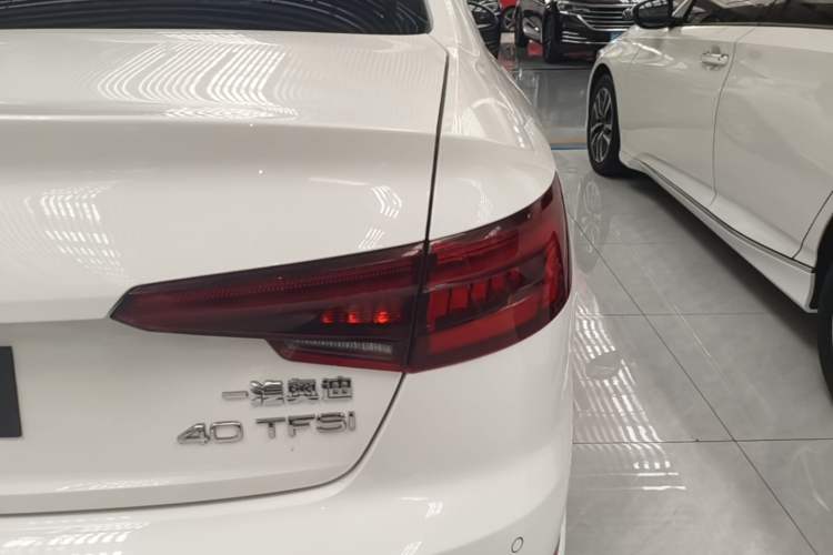 Used Audi A4L 2019 40 TFSI Ambition China VI Exterior 3