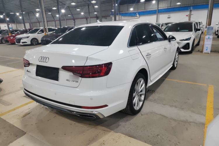 Used Audi A4L 2019 40 TFSI Fashion Edition China VI Emission Standard Exterior 3