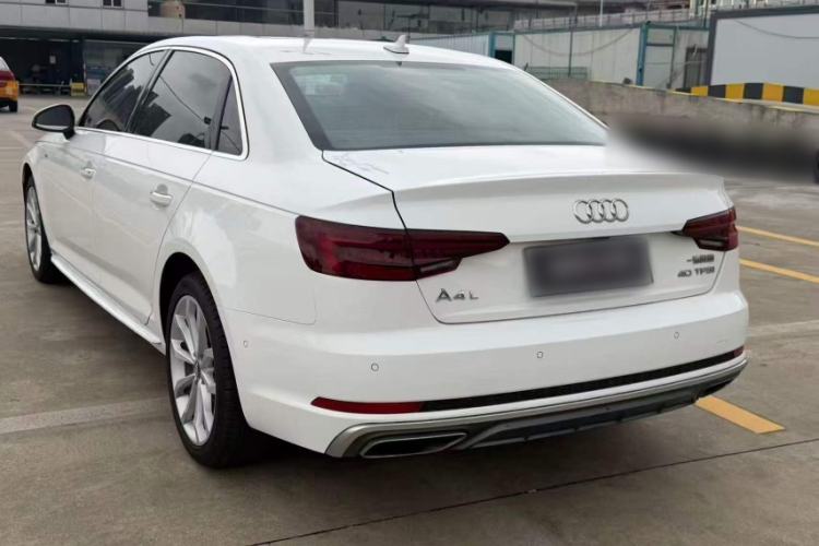 Used Audi A4L 2019 40 TFSI Fashion Edition China VI Emission Standard Exterior 3