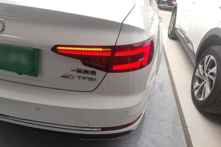 Used Audi A4L 2019 40 TFSI Ambition China VI Exterior 3