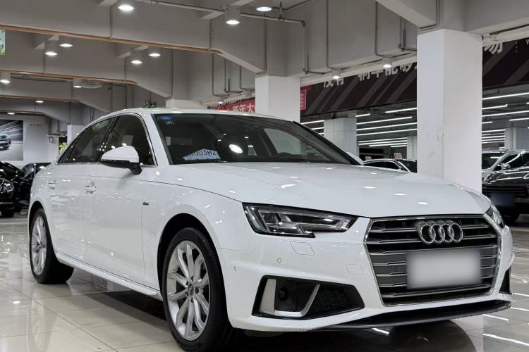 Used Audi A4L 2019 40 TFSI Fashion Edition China VI Emission Standard Exterior 3