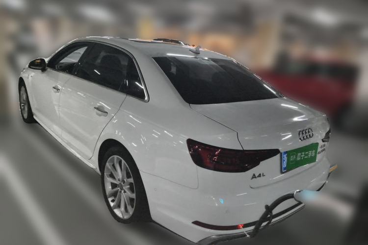 Used Audi A4L 2019 40 TFSI Fashion Edition China VI Emission Standard Exterior 3