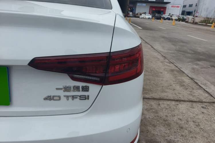 Used Audi A4L 2019 40 TFSI Ambition China VI Exterior 3