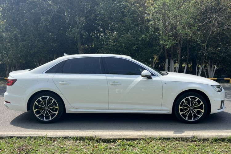 Used Audi A4L 2019 40 TFSI Fashion Edition China VI Emission Standard Exterior 3