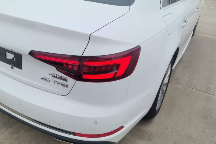 Used Audi A4L 2019 40 TFSI Ambition China VI Exterior 3