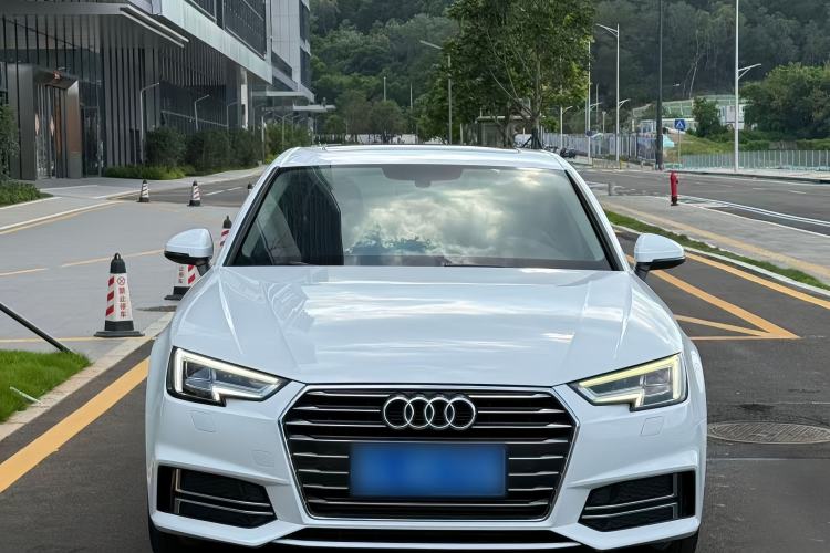 Used Audi A4L 2019 40 TFSI Ambition China VI Exterior 3