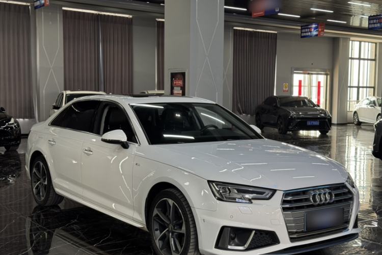 Used Audi A4L 2019 40 TFSI Fashion Edition China VI Emission Standard Exterior 3