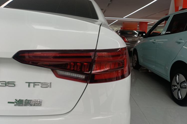 Used Audi A4L 2019 35 TFSI Ambition China VI Exterior 3