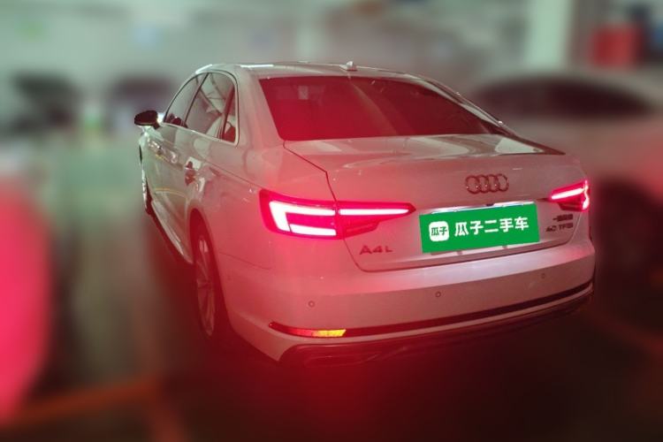 Used Audi A4L 2019 40 TFSI Fashion Edition China VI Emission Standard Exterior 3