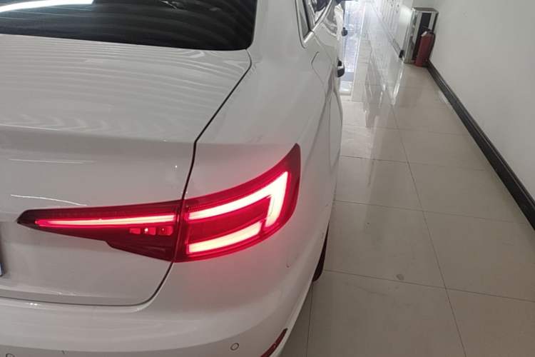 Used Audi A4L 2019 40 TFSI Fashion Version China V Exterior 3