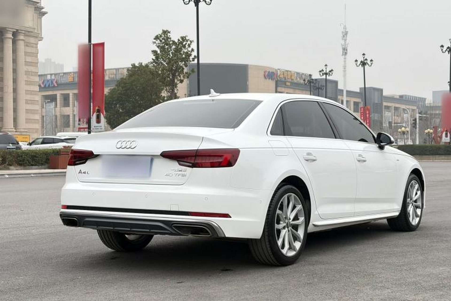 Used Audi A4L 2019 40 TFSI Fashion Edition China VI Emission Standard Exterior 4