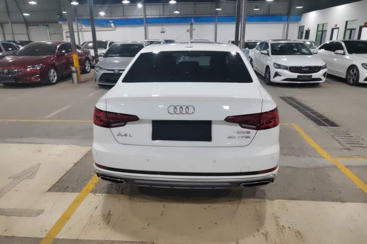 Used Audi A4L 2019 40 TFSI Fashion Edition China VI Emission Standard Exterior 4