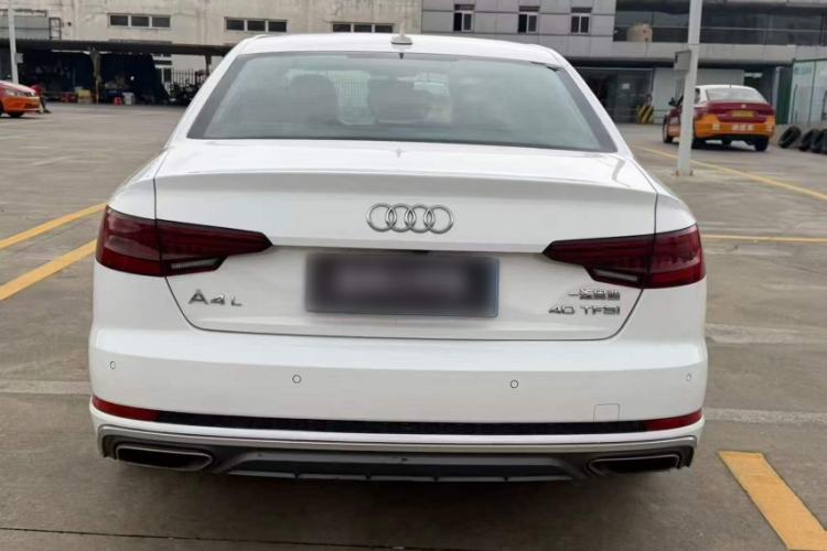 Used Audi A4L 2019 40 TFSI Fashion Edition China VI Emission Standard Exterior 4