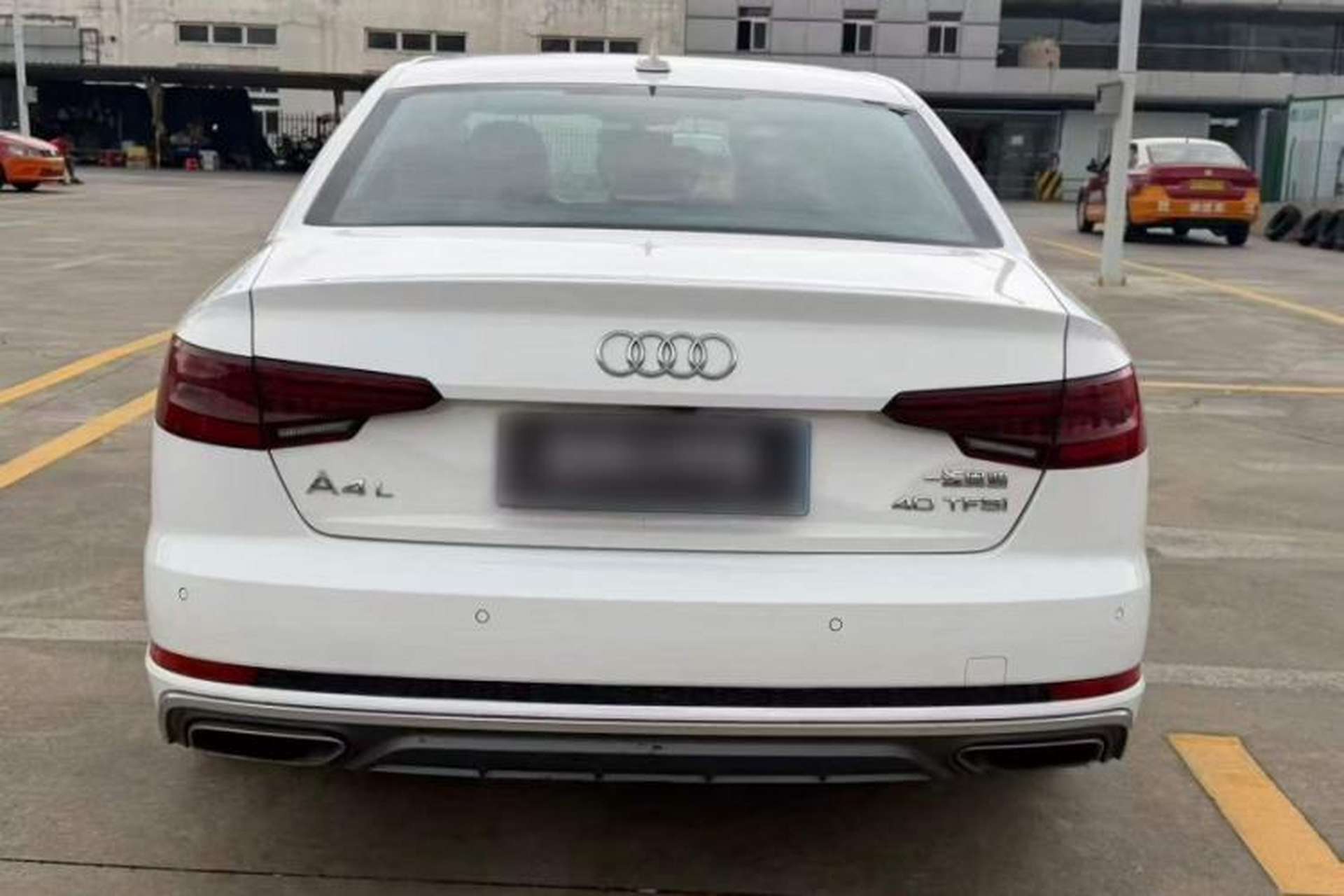 Used Audi A4L 2019 40 TFSI Fashion Edition China VI Emission Standard Exterior 4
