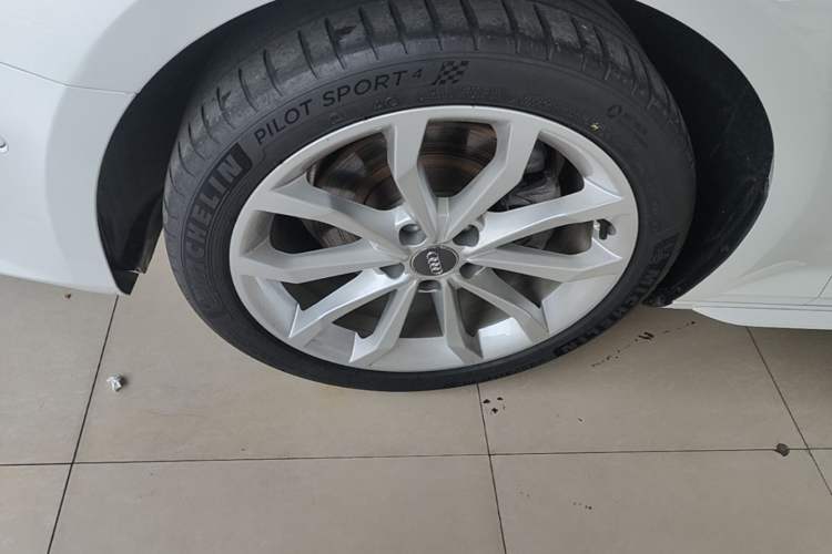 Used Audi A4L 2019 40 TFSI Fashion Version China V Exterior 4