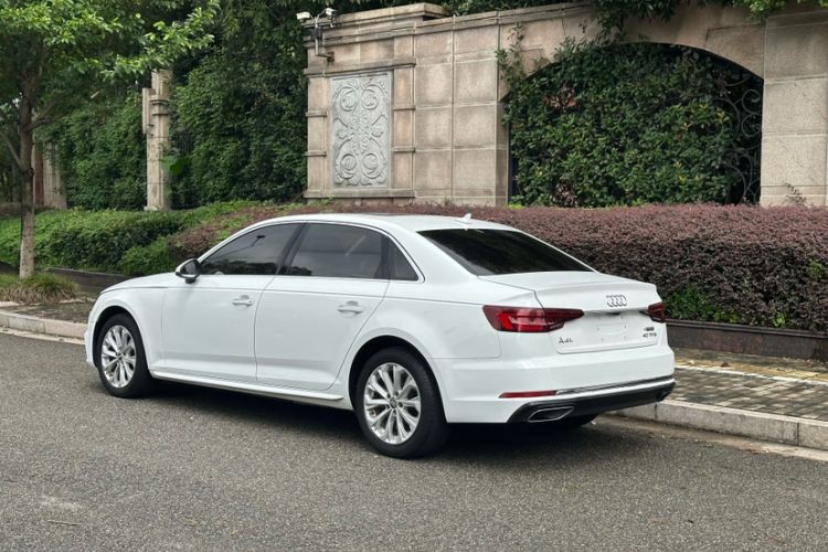 Used Audi A4L 2019 40 TFSI Ambition China VI Exterior 4
