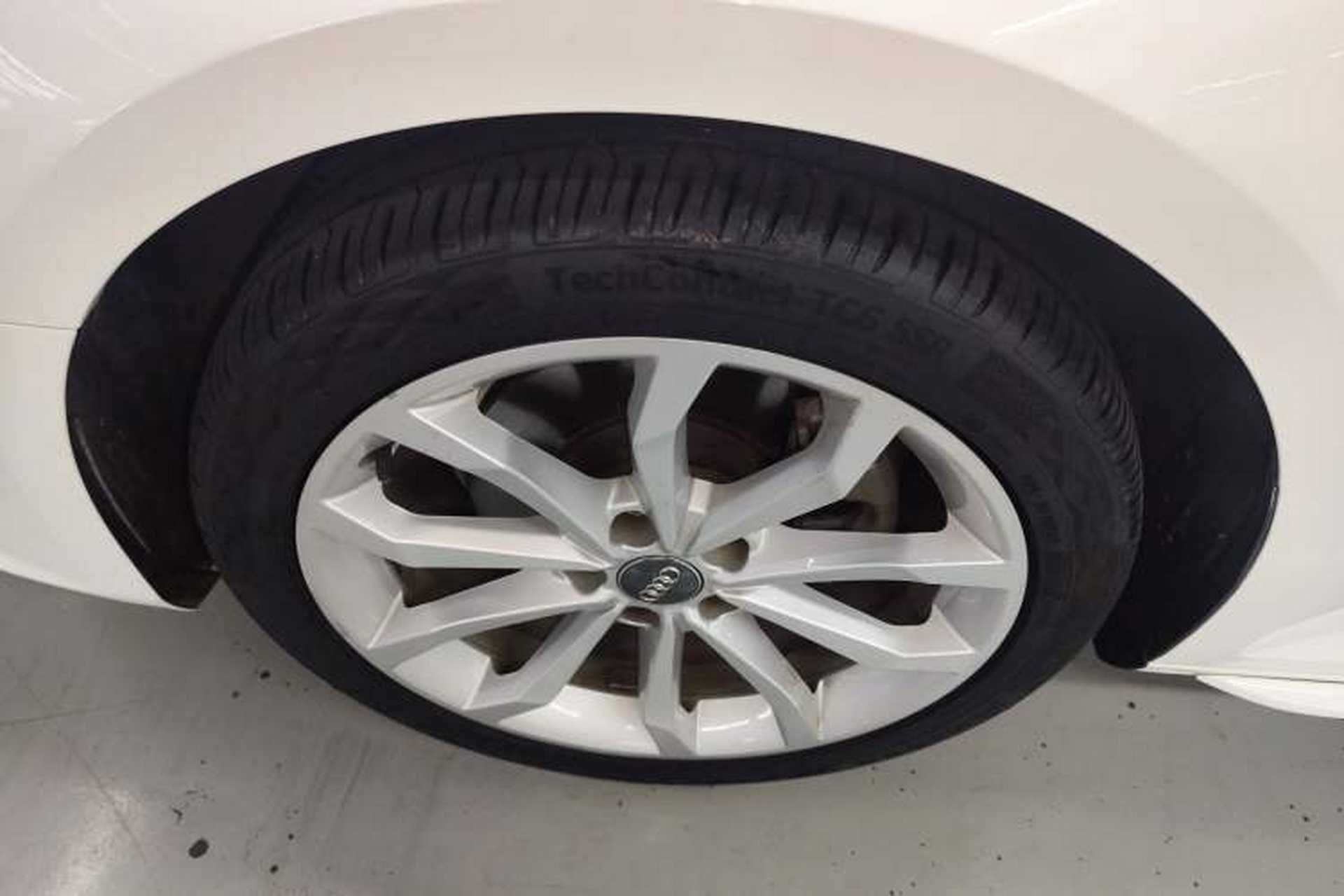 Used Audi A4L 2019 40 TFSI Fashion Version China V Exterior 4