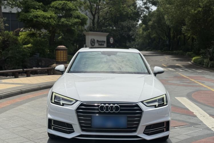 Used Audi A4L 2019 40 TFSI Ambition China VI Exterior 4