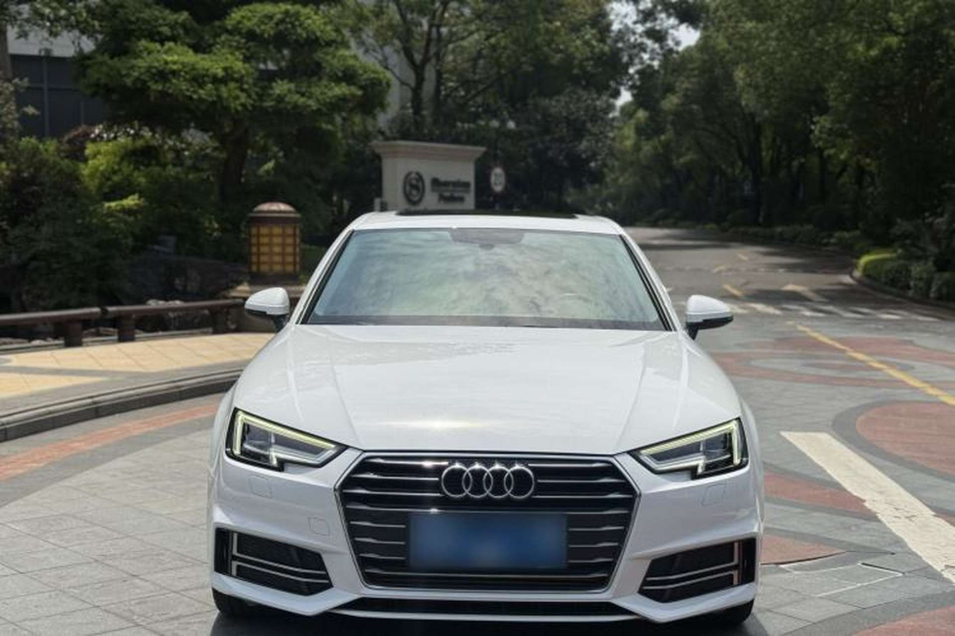 Used Audi A4L 2019 40 TFSI Ambition China VI Exterior 4