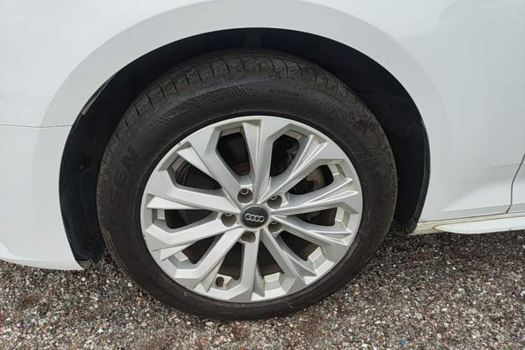 Used Audi A4L 2019 40 TFSI Ambition China VI Exterior 4