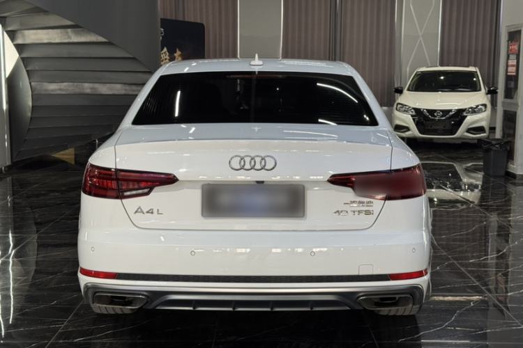 Used Audi A4L 2019 40 TFSI Fashion Edition China VI Emission Standard Exterior 4