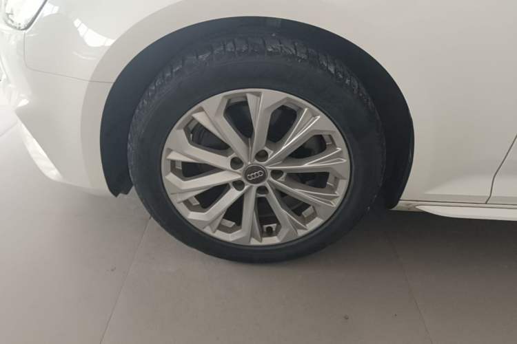 Used Audi A4L 2019 40 TFSI Ambition China VI Exterior 4
