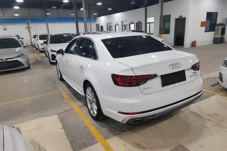 Used Audi A4L 2019 40 TFSI Fashion Edition China VI Emission Standard Exterior 5