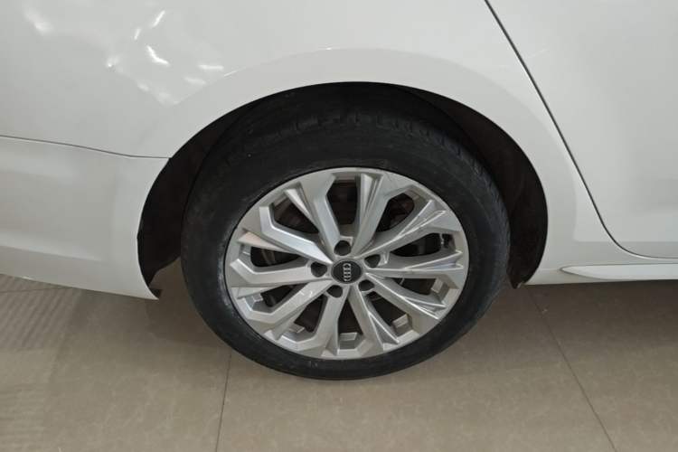 Used Audi A4L 2019 40 TFSI Ambition China VI Exterior 5